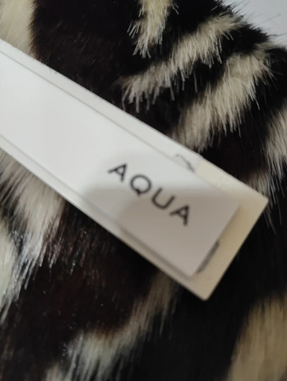 Aqua Bloomingdale’s Faux Fur Zebra Print Scarf NWT Black Cream